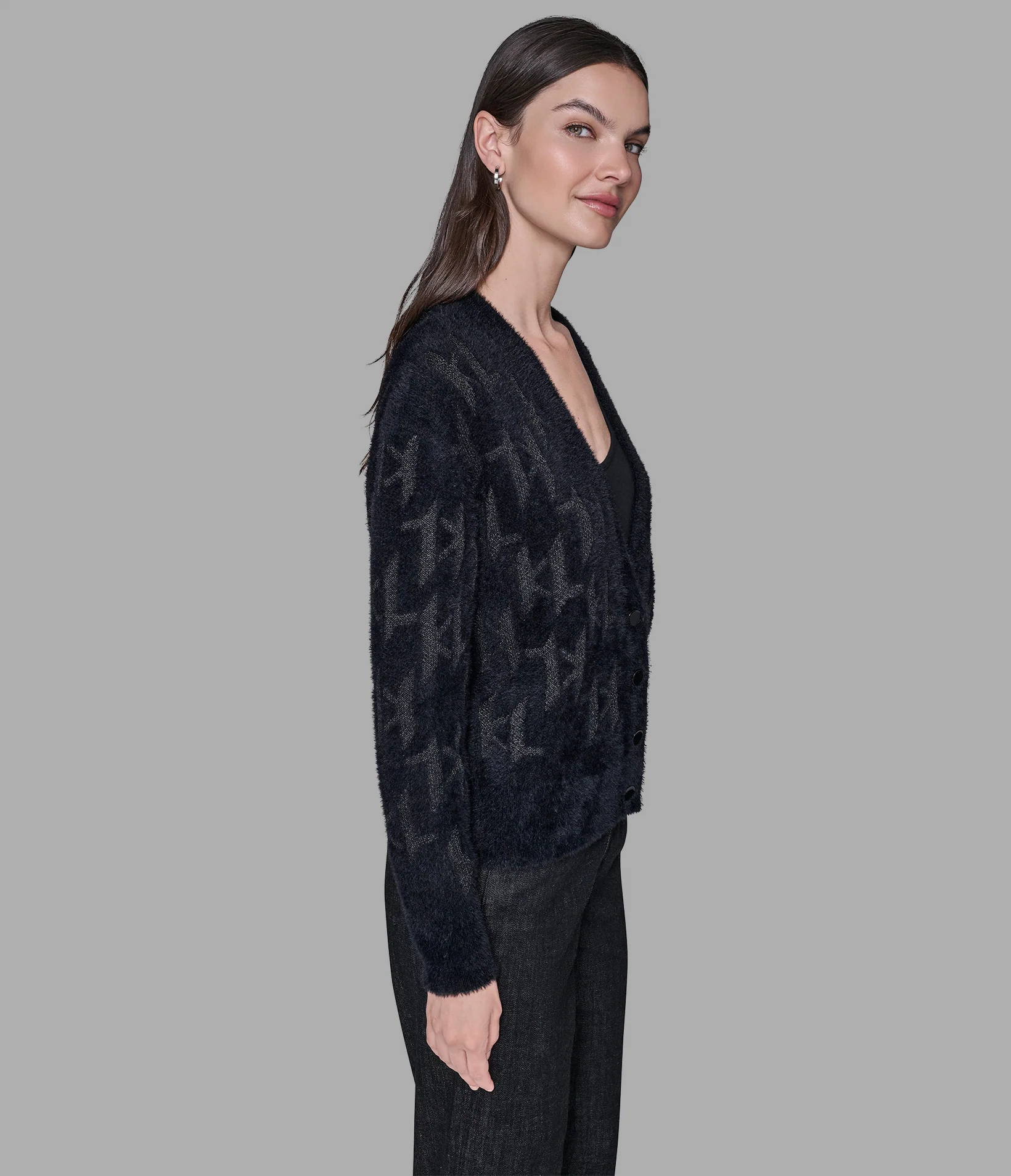 FUZZY KL CARDIGAN - Image 4